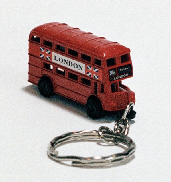 Back to the City: Burberry презентовала поход на двухэтажном автобусе (фото, видео) 2 a79f674dbff8e89fe27d625a1a78c1f8